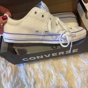 Brand new Converse girls size 6